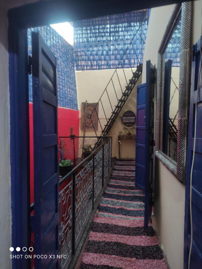 Hostel Sbai Маракеш Екстериор снимка